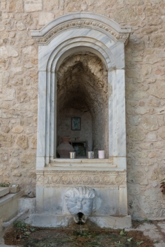Venetian marble lion fountain